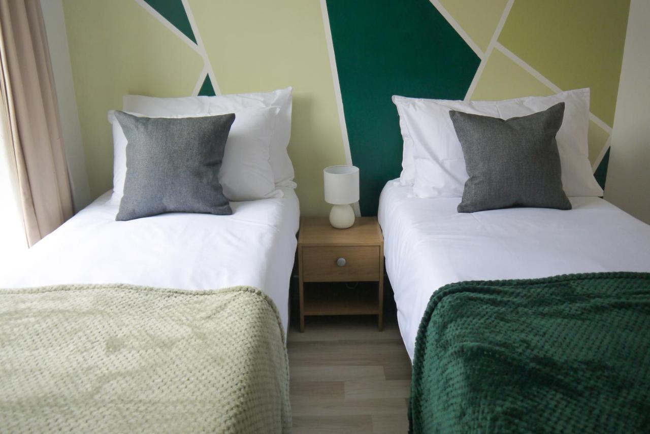 Perfect For Relocation & Business- Near Hospital Leilighet Sheffield Eksteriør bilde