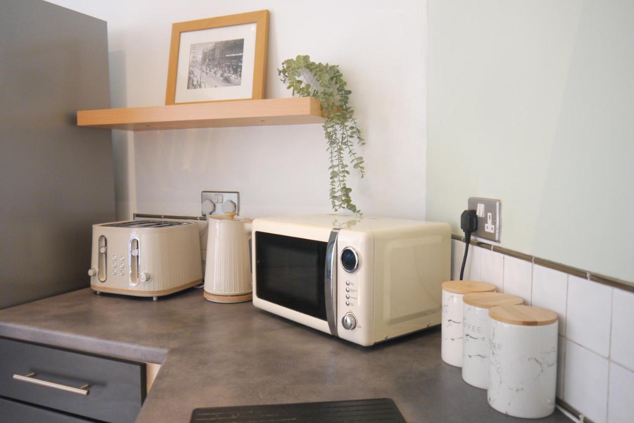 Perfect For Relocation & Business- Near Hospital Leilighet Sheffield Eksteriør bilde