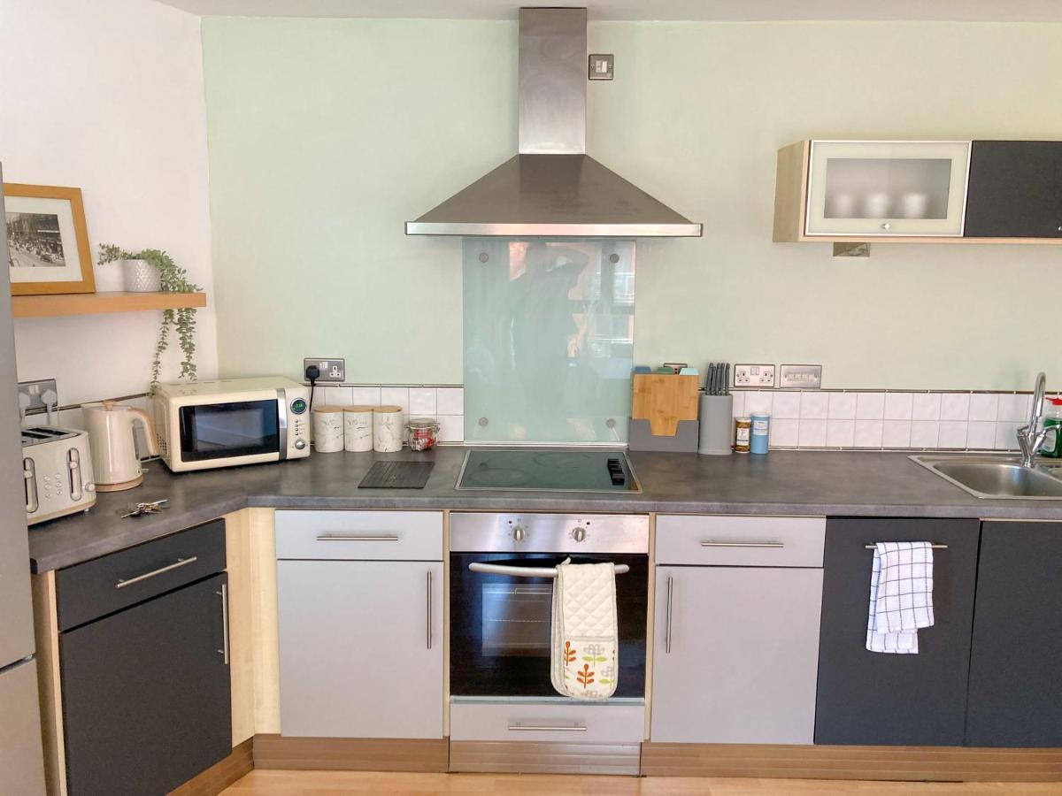 Perfect For Relocation & Business- Near Hospital Leilighet Sheffield Eksteriør bilde